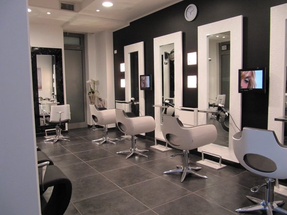 Class Hair Style Piacenza – Beauty Salon in Piacenza, reviews, prices –  Nicelocal