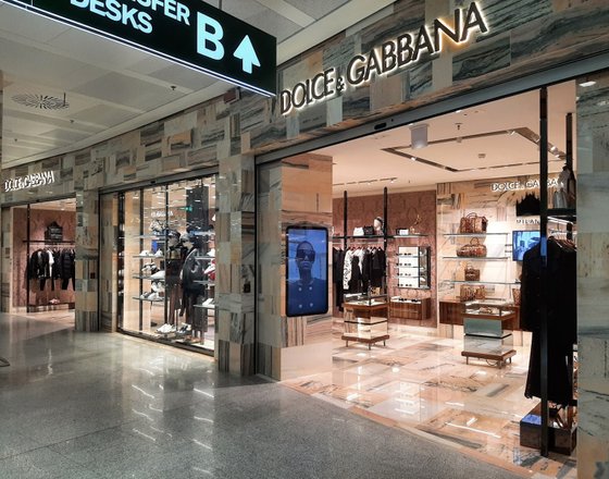 Dolce & Gabbana – clothing and shoe store in Lombardy, reviews, prices –  Nicelocal